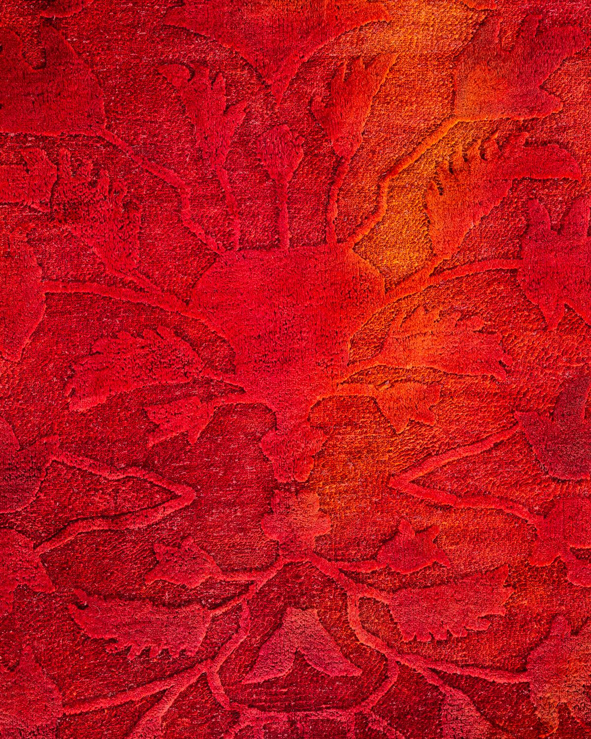 Pakistano Tappeto contemporaneo Fine Vibrance in lana annodata a mano di colore arancione in vendita