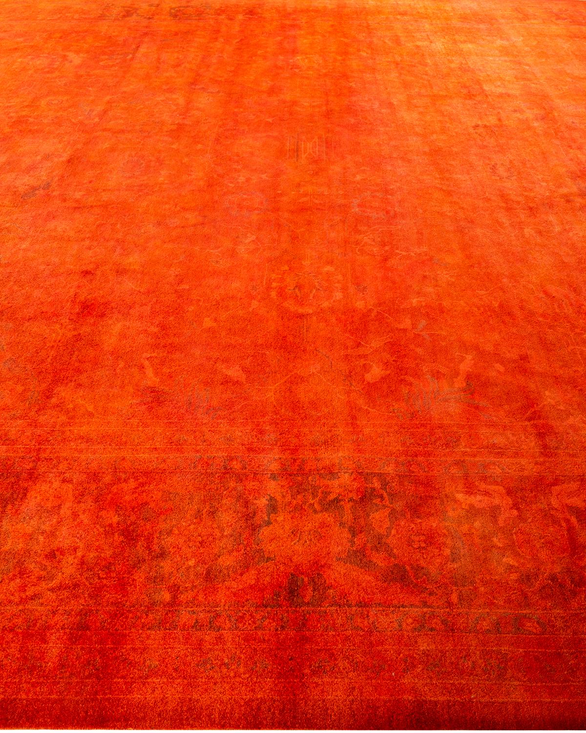 Contemporary Fine Vibrance Hand Knotted Wool Orange Area Rug im Zustand „Neu“ im Angebot in Norwalk, CT