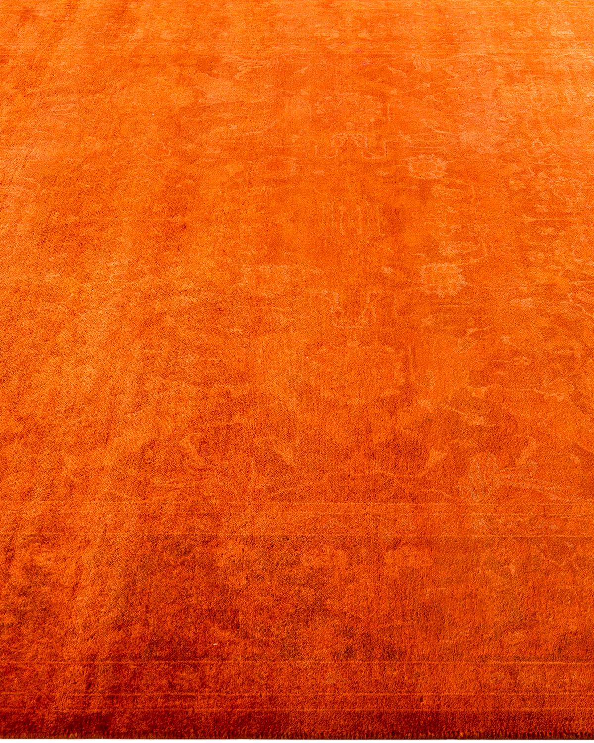 Contemporary Fine Vibrance Hand Knotted Wool Orange Area Rug In New Condition For Sale In Norwalk, CT