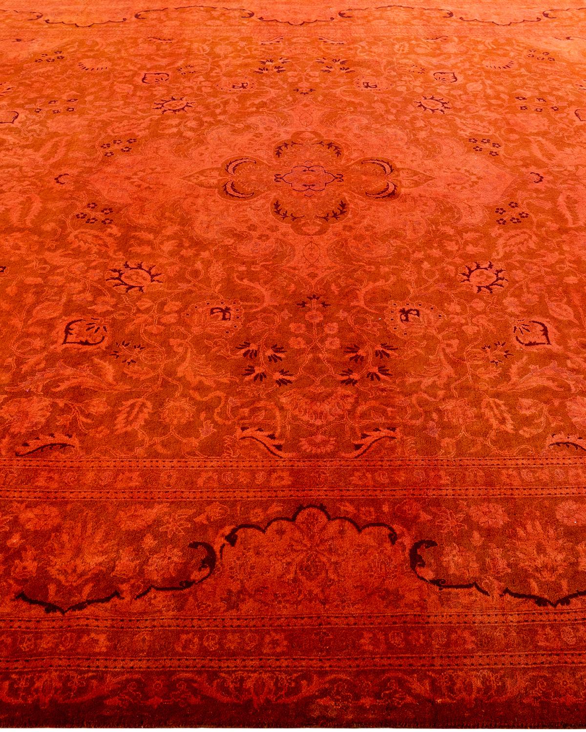 Contemporary Fine Vibrance Hand Knotted Wool Orange Area Rug In New Condition For Sale In Norwalk, CT