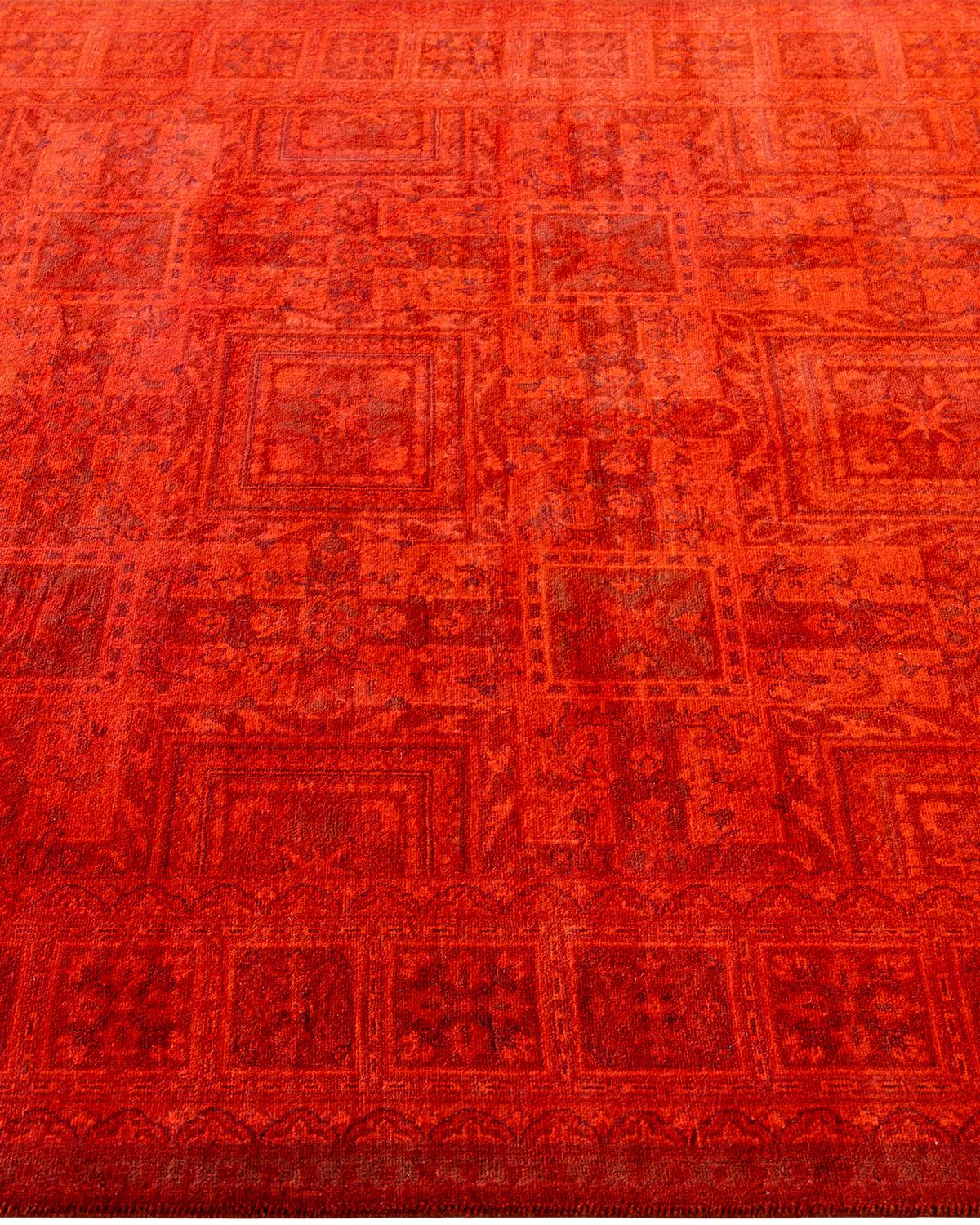 Contemporary Fine Vibrance Hand Knotted Wool Orange Area Rug In New Condition For Sale In Norwalk, CT