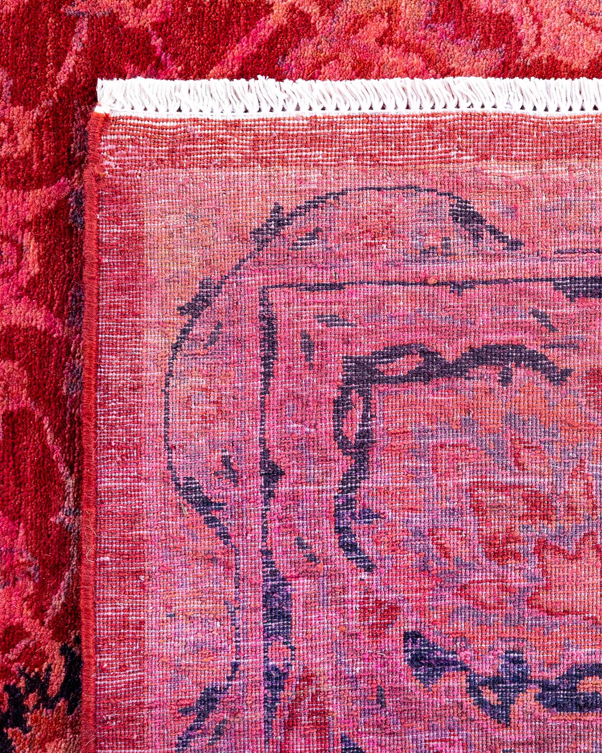 Contemporary Fine Vibrance Hand Knotted Wool Pink Area Rug (21. Jahrhundert und zeitgenössisch) im Angebot
