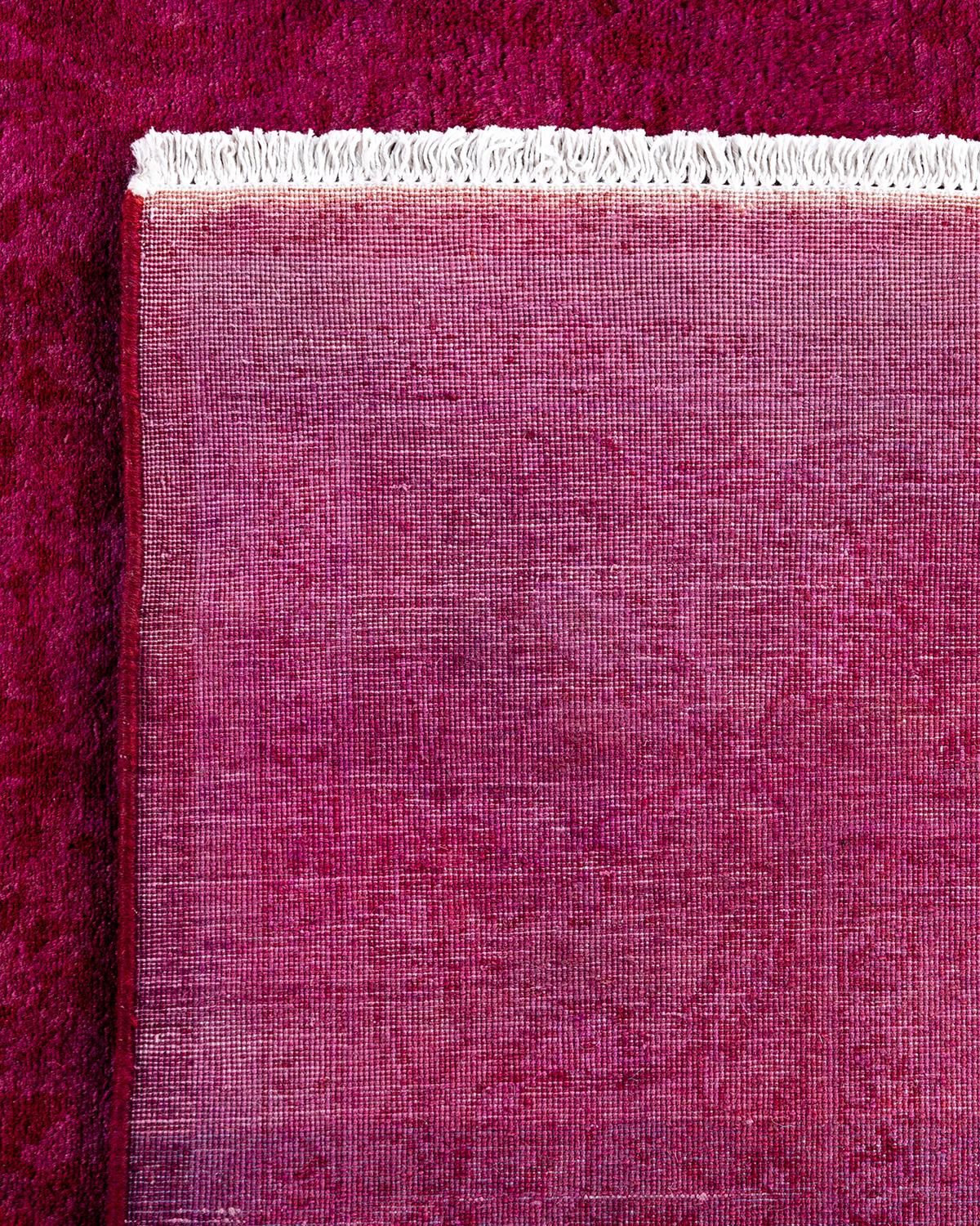 Contemporary Fine Vibrance Hand Knotted Wool Pink Area Rug (21. Jahrhundert und zeitgenössisch) im Angebot