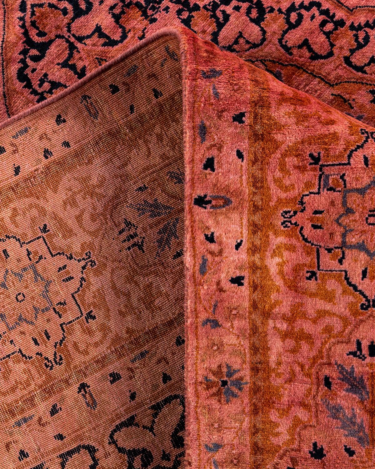 Laine Contemporary Fine Vibrance Hand Knotted Wool Pink Area Rug (Tapis de sol en laine rose nouée à la main) en vente