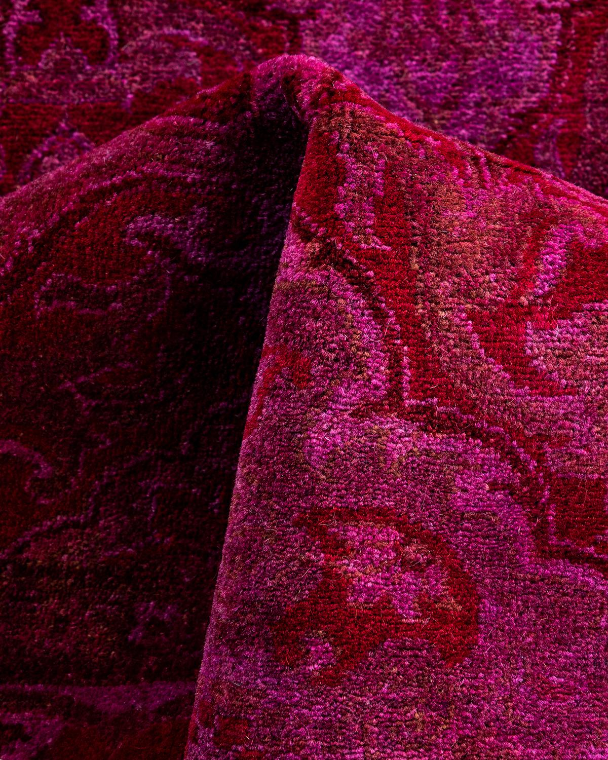 Contemporary Fine Vibrance Hand Knotted Wool Pink Area Rug (Tapis de sol en laine rose nouée à la main) en vente 1