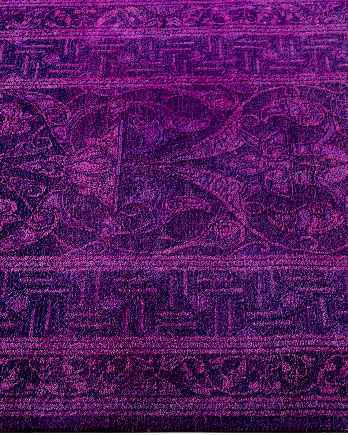 Contemporary Fine Vibrance Hand Knotted Wool Purple Runner In New Condition For Sale In Norwalk, CT