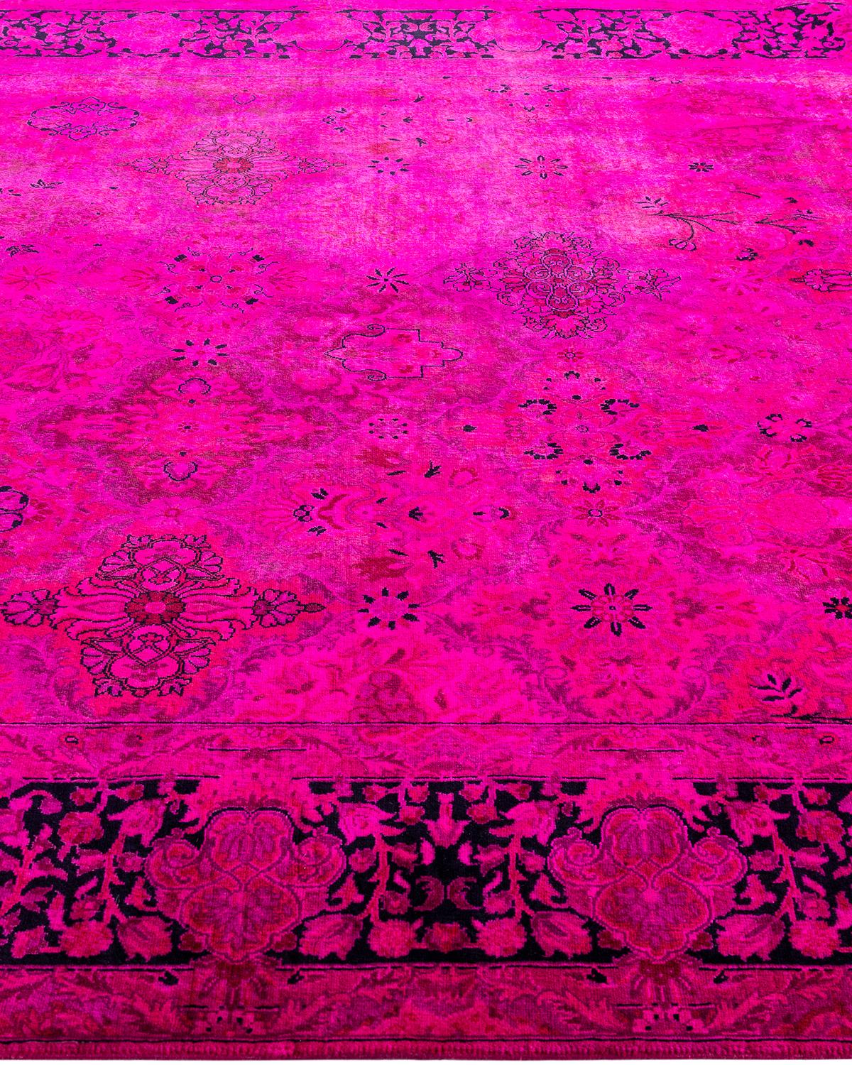 Contemporary Fine Vibrance Hand Knotted Wool Pink Square Area Rug In New Condition For Sale In Norwalk, CT