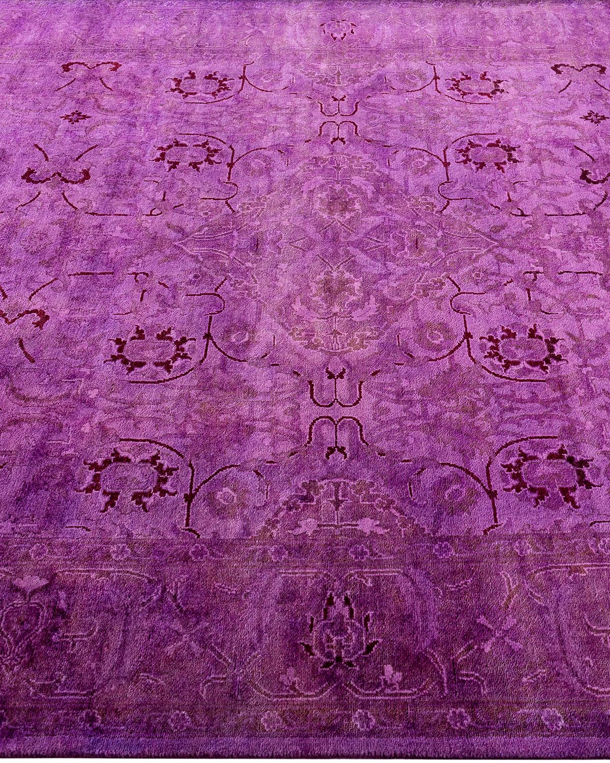 Alfombra de lana púrpura anudada a mano, vibración fina y contemporánea en Nuevo estado para la venta en Norwalk, CT