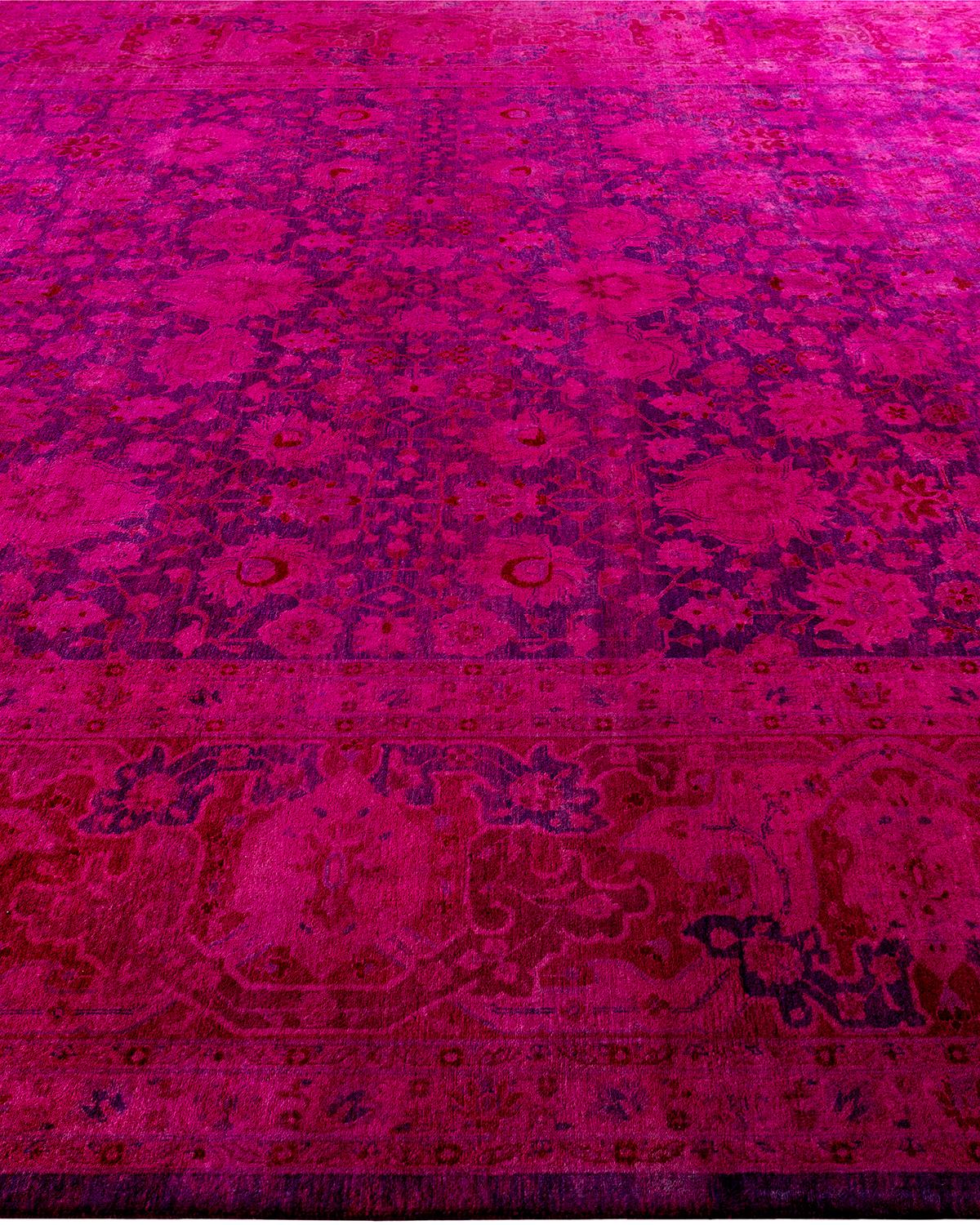 Alfombra de lana púrpura anudada a mano, vibración fina y contemporánea en Nuevo estado para la venta en Norwalk, CT