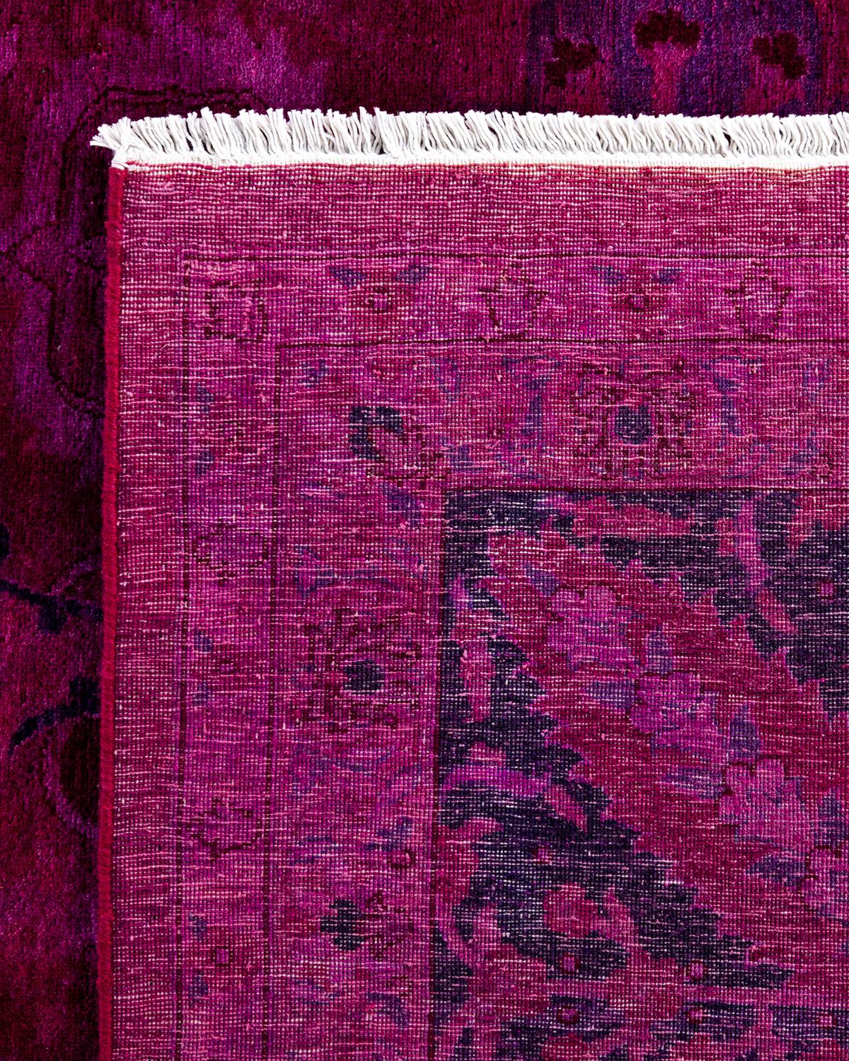 Alfombra de lana púrpura anudada a mano, vibración fina y contemporánea Siglo XXI y contemporáneo en venta