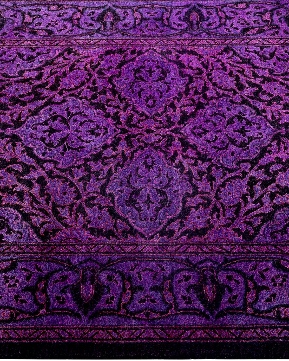 Contemporary Fine Vibrance Hand Knotted Wool Purple Runner In New Condition For Sale In Norwalk, CT