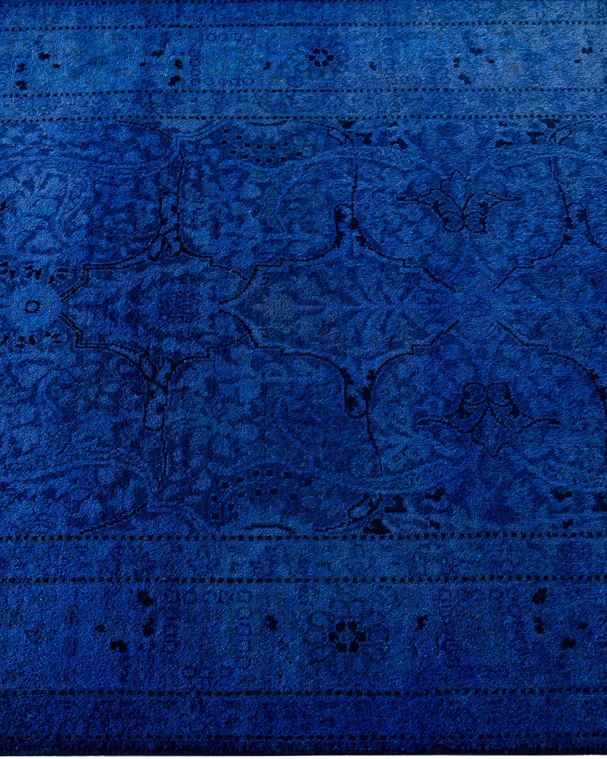 Contemporary Fine Vibrance Hand Knotted Wool Blue Runner In New Condition For Sale In Norwalk, CT