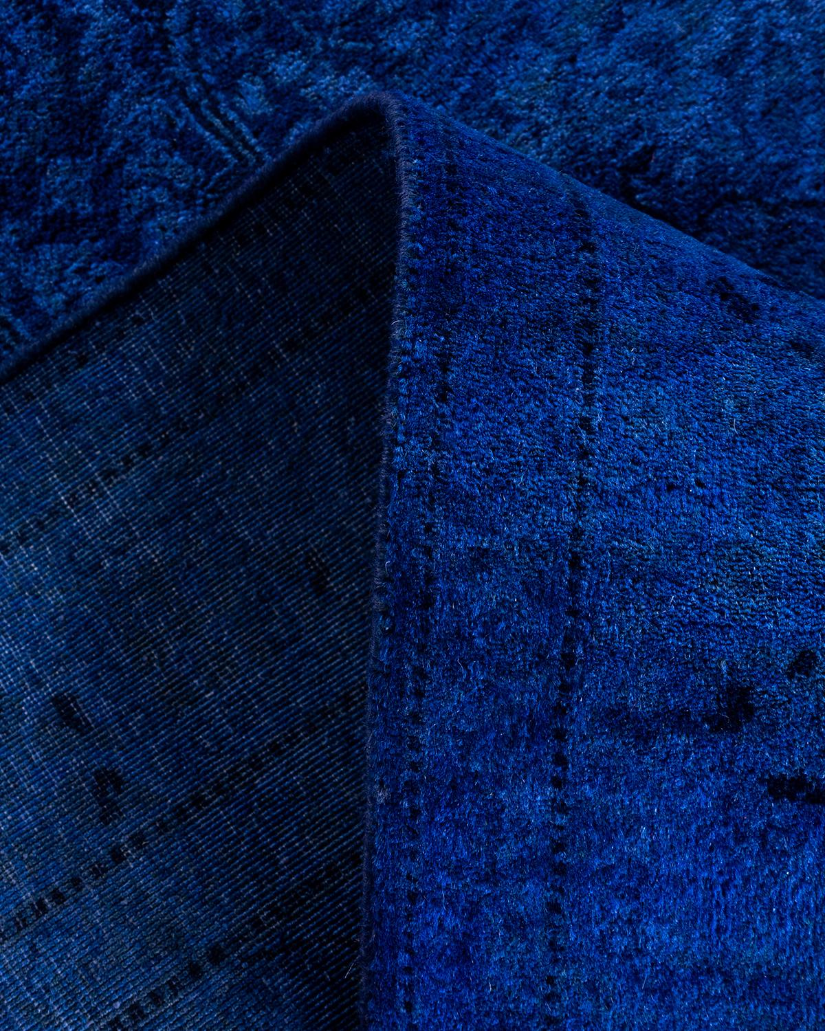 Contemporary Fine Vibrance Handgeknüpfter Läufer aus blauer Wolle im Angebot 1