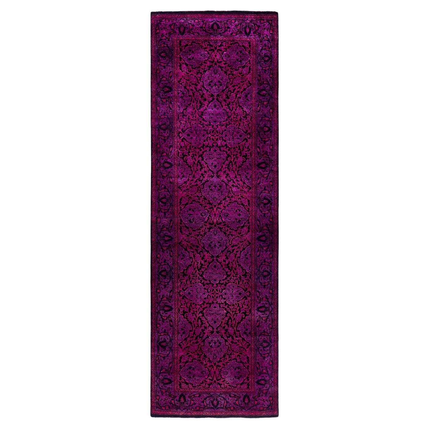 Contemporary Fine Vibrance Hand Knotted Wool Purple Runner im Angebot