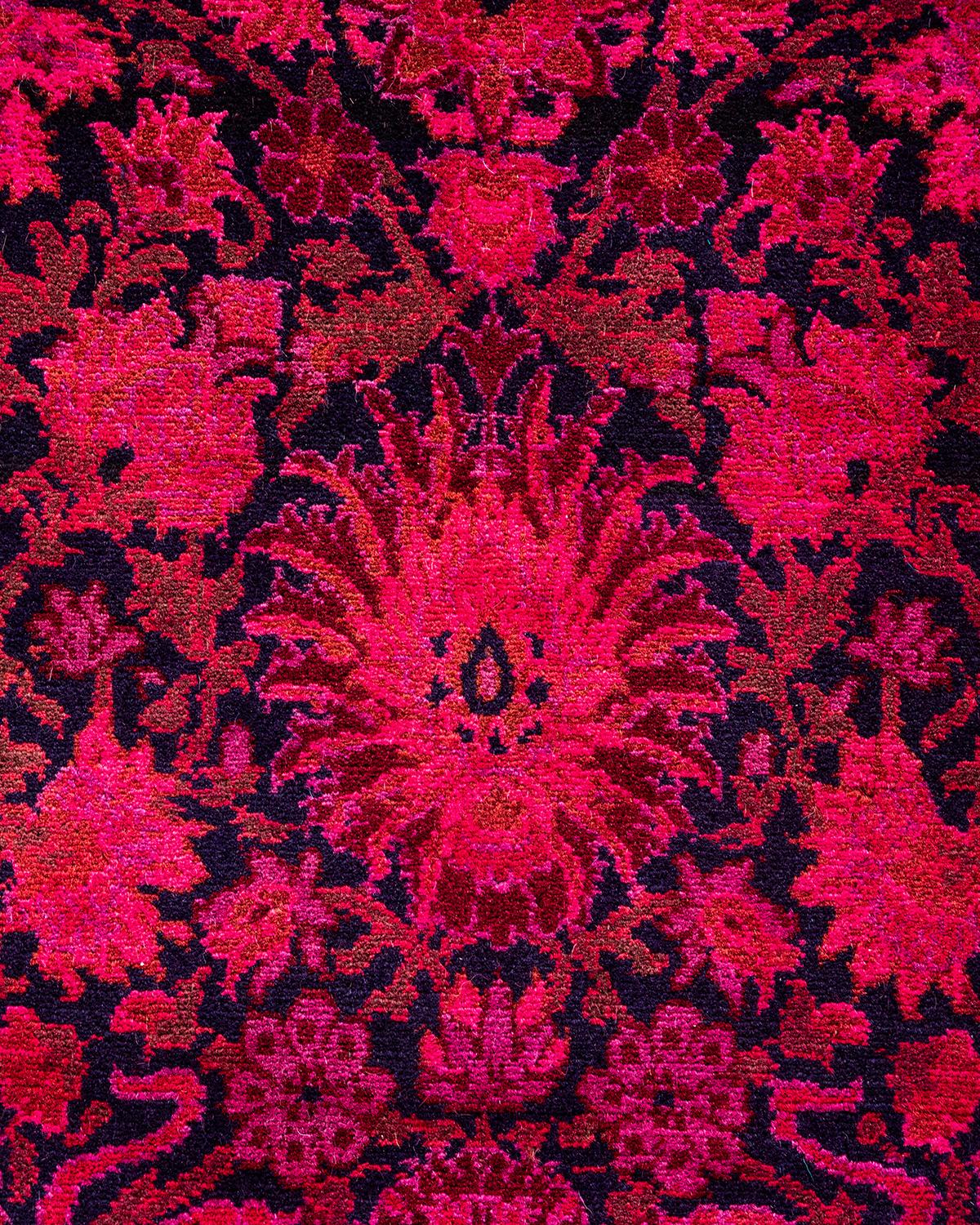 Pakistano Tappeto contemporaneo Fine Vibrance in lana annodata a mano di colore rosso in vendita