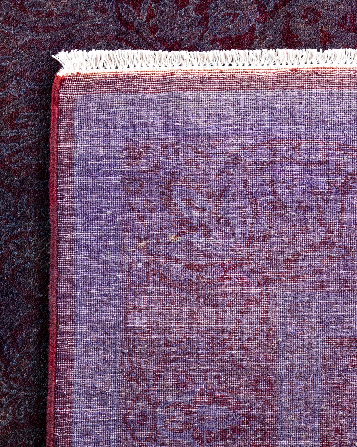 Contemporary Fine Vibrance Hand Knotted Wool Purple Area Rug (21. Jahrhundert und zeitgenössisch) im Angebot
