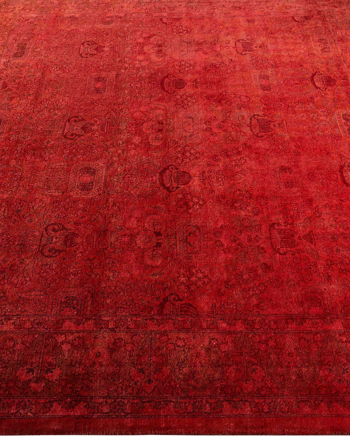 Contemporary Fine Vibrance Hand Knotted Wool Red Square Area Rug  In New Condition For Sale In Norwalk, CT