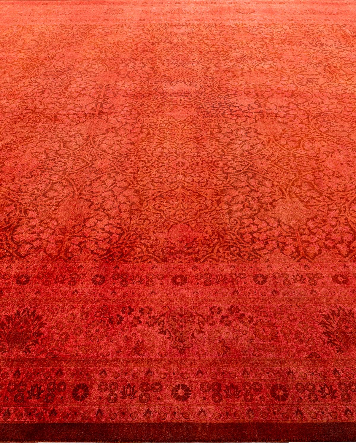 Contemporary Fine Vibrance Hand Knotted Wool Rust Area Rug In New Condition For Sale In Norwalk, CT