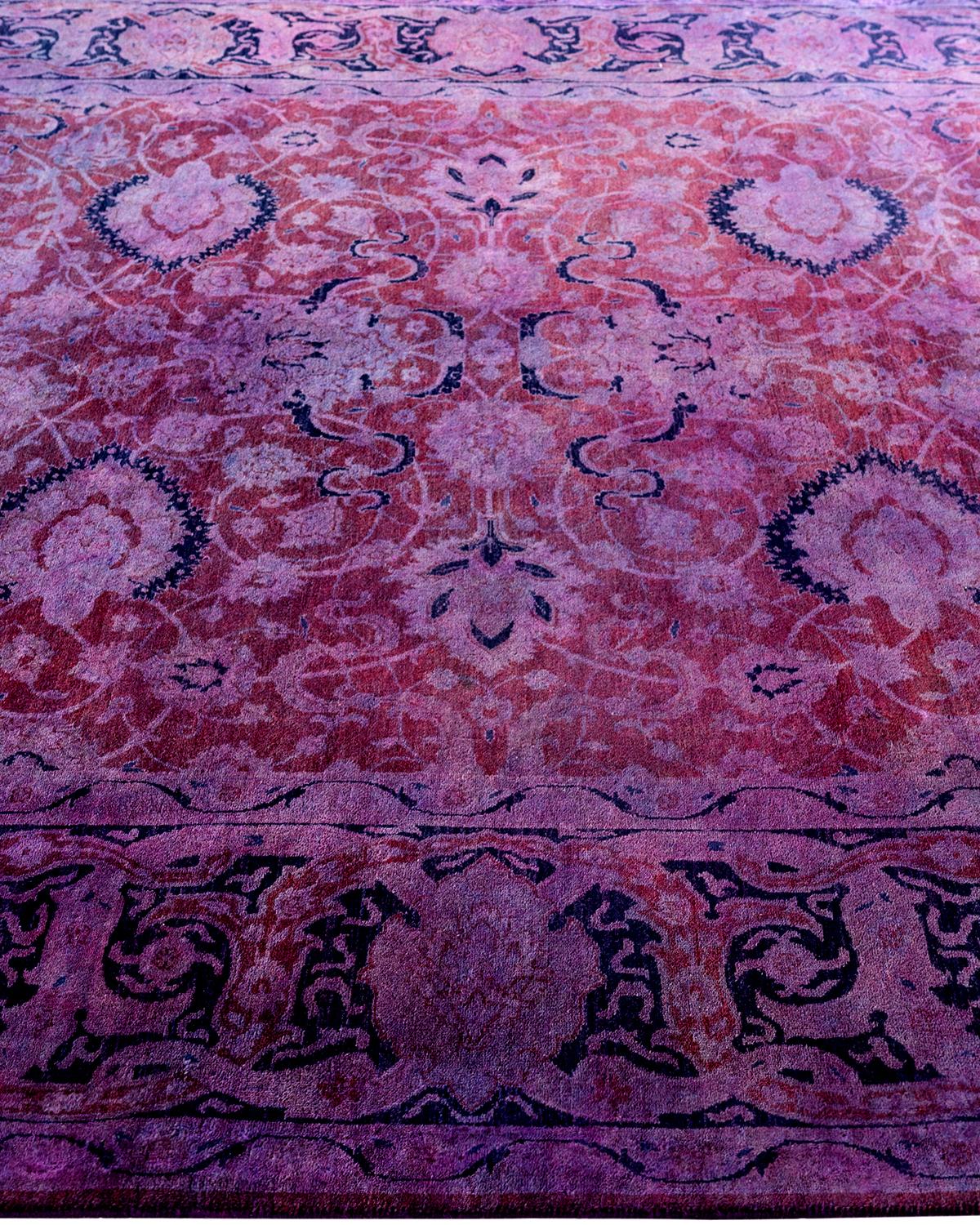 Contemporary Fine Vibrance Hand Knotted Wool Rust Area Rug  In New Condition For Sale In Norwalk, CT