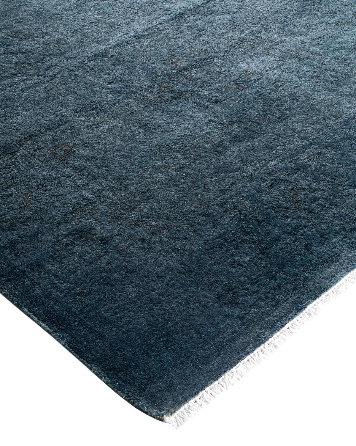 Vibrance-Teppiche sind der Inbegriff von Klassik mit Pfiff: traditionelle Muster in leuchtenden Farben gefärbt. Jeder handgeknüpfte Teppich wird mit einem 100 % natürlichen botanischen Farbstoff gewaschen, der verborgene Nuancen in den Mustern