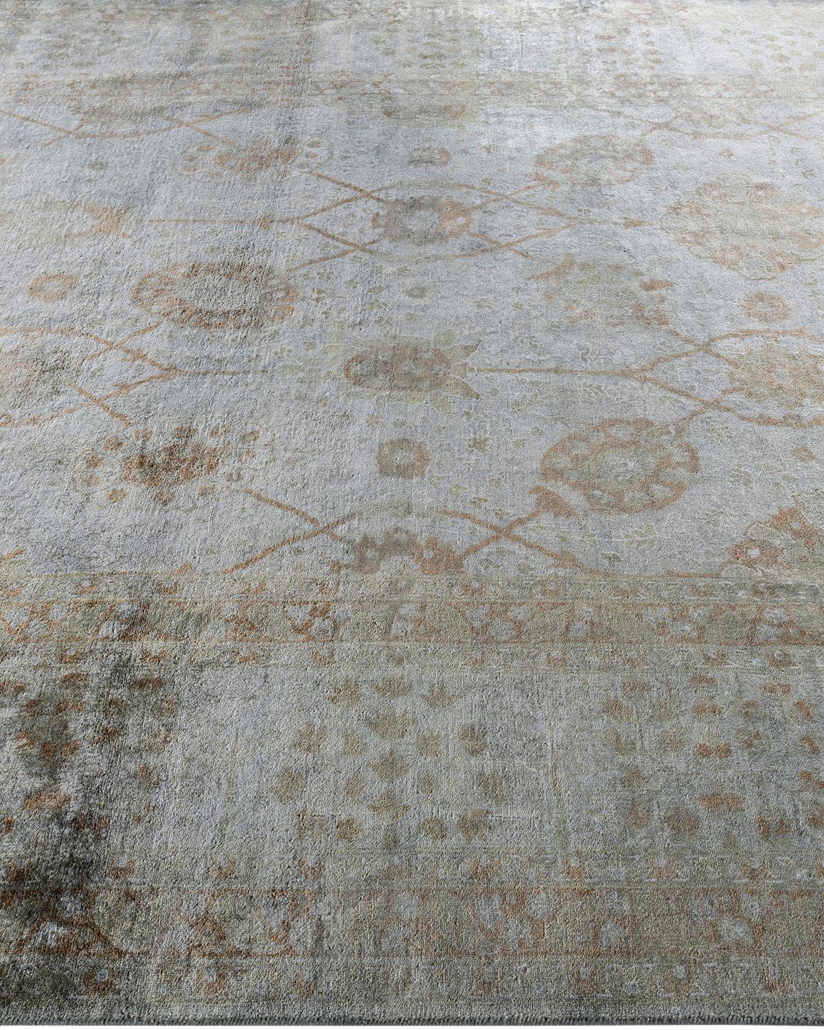Tapis Contemporary Fine Vibrance en laine nouée à la main A Silver Neuf - En vente à Norwalk, CT
