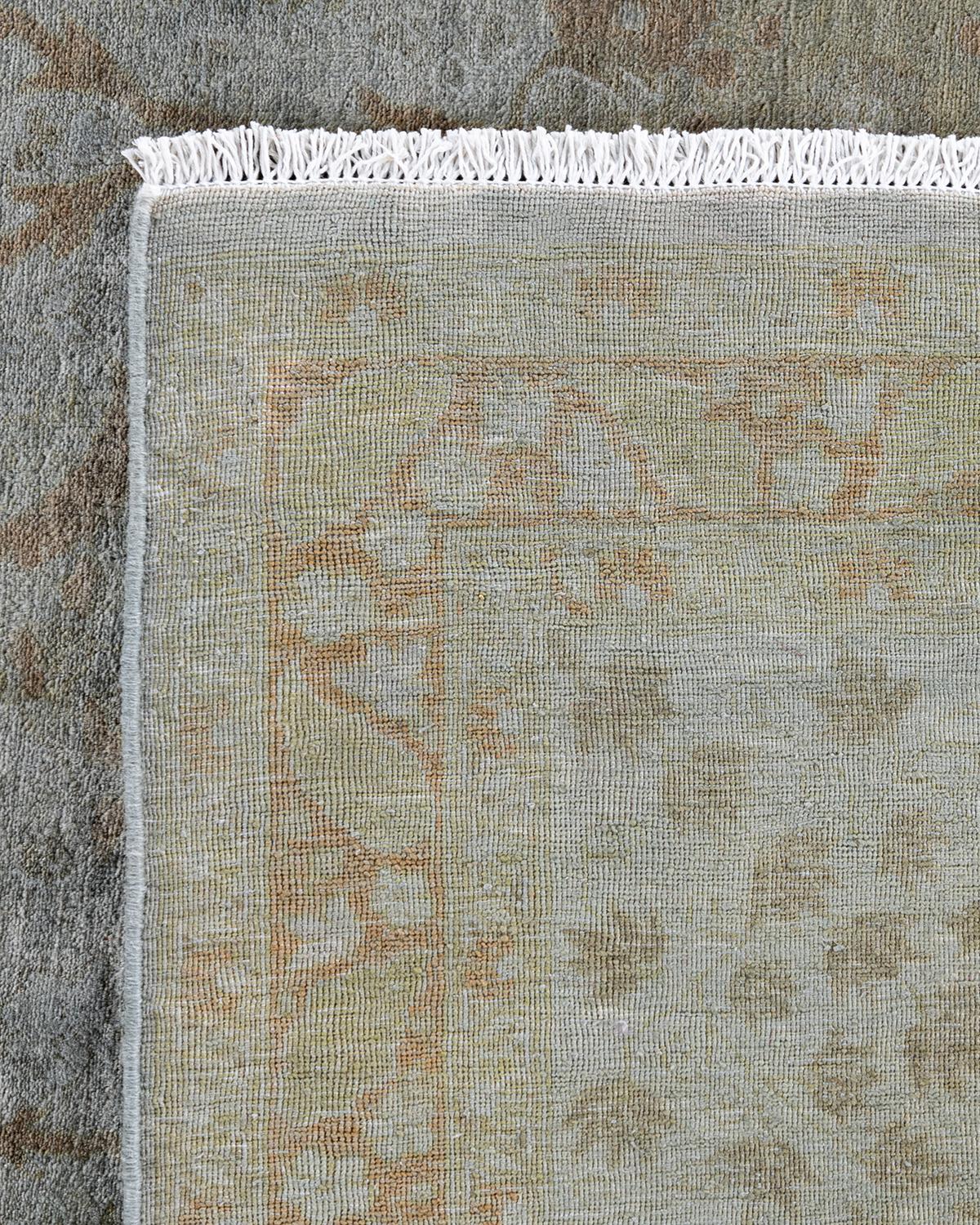 XXIe siècle et contemporain Tapis Contemporary Fine Vibrance en laine nouée à la main A Silver en vente