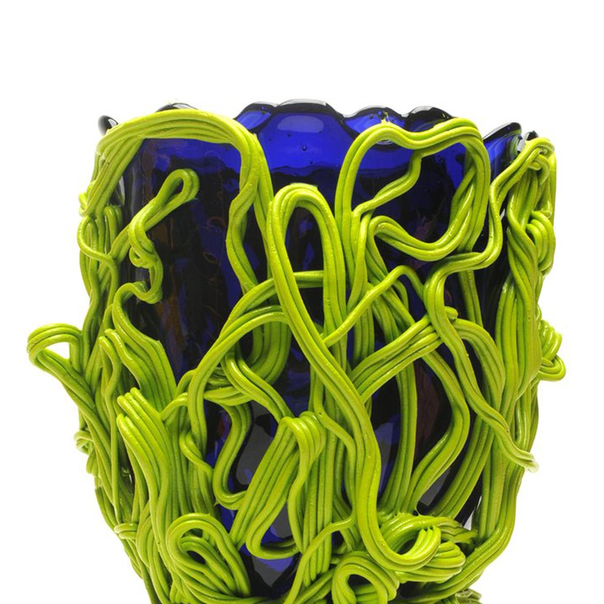 Vase contemporain en forme de poisson Gaetano Pesce Spaghetti L en résine douce bleue Neuf - En vente à barasso, IT