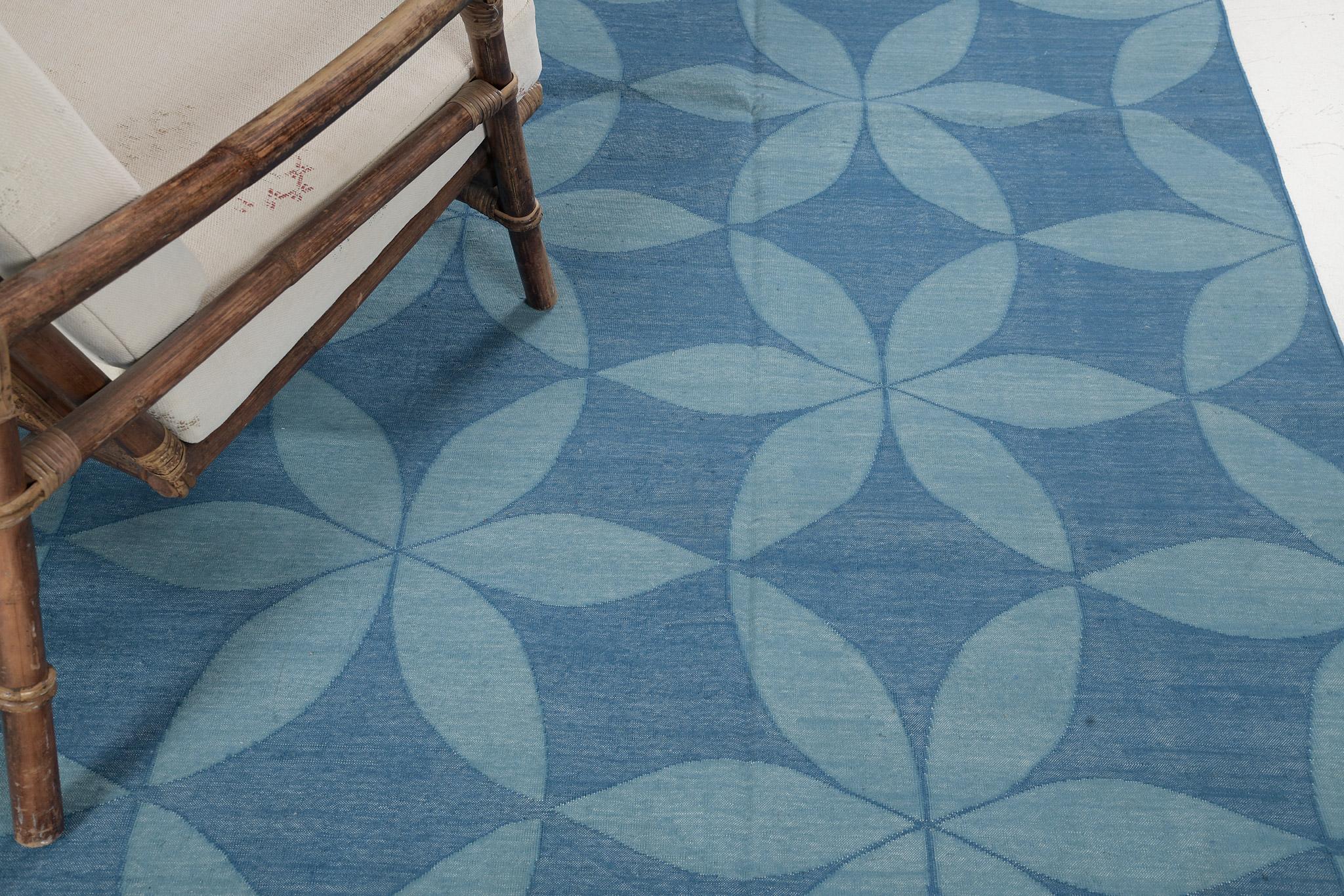 Indian Contemporary Flat-Weave Rug Cielo Collection Flora Turquoise For Sale
