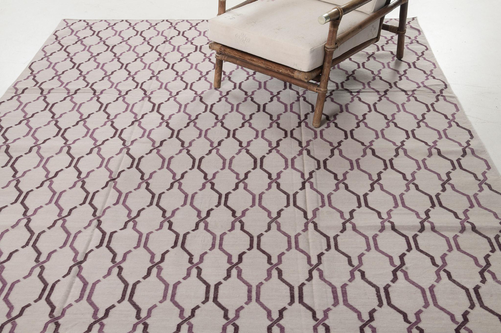 Wool Contemporary Flat-Weave Rug Cielo Collection Zenia Raisin For Sale