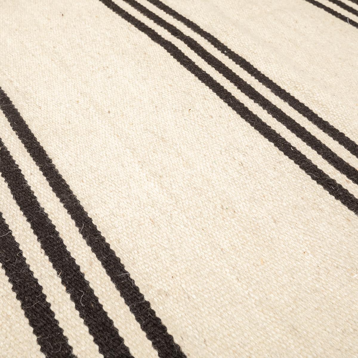 Contemporary Flat-Weave Wool Kilim Black and Beige Handmade Rug 3
