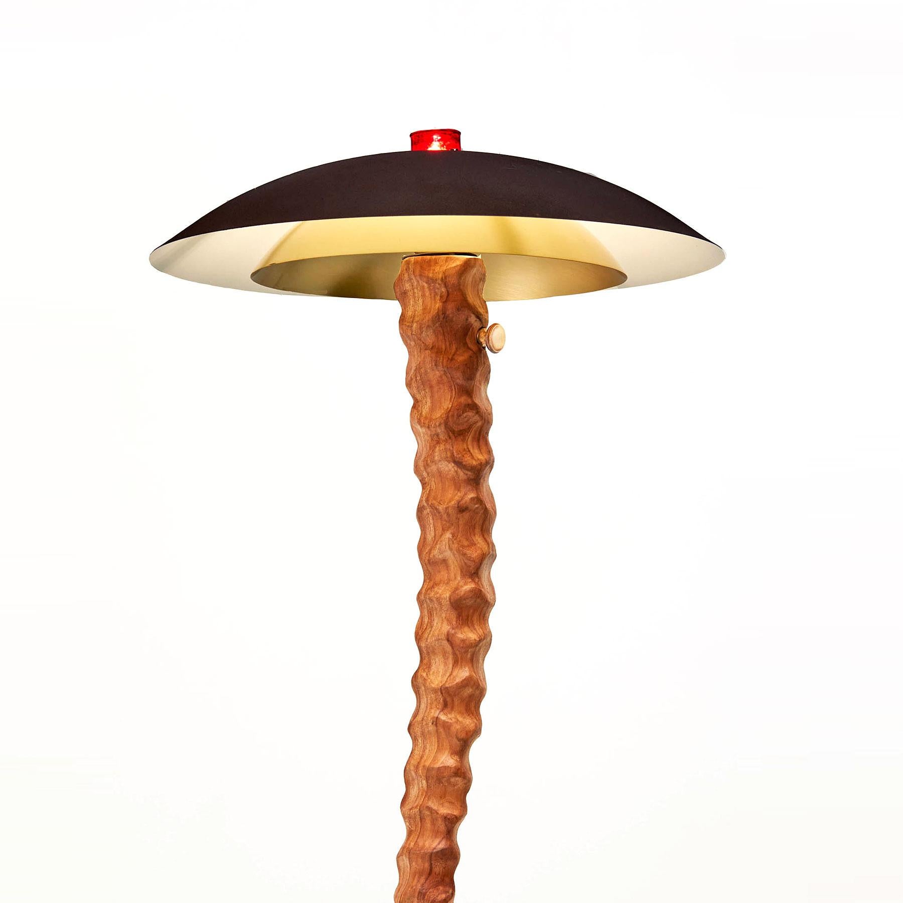 Moderne Lampadaire contemporain Astar de Oma Light Design, laiton, Acacia, Barcelone en vente