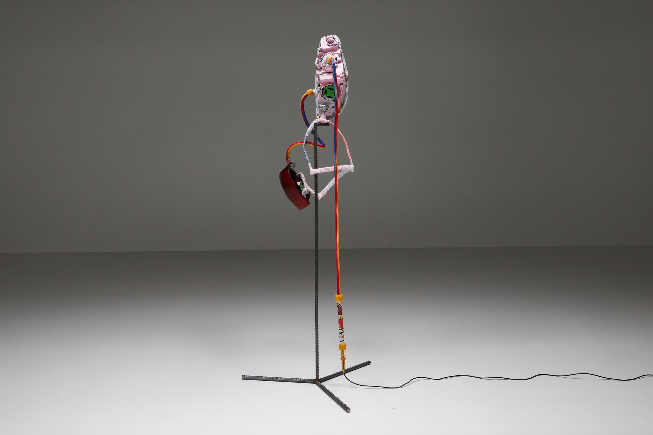 Zeitgenössische Stehlampe von Lionel Jadot 'Gilga', Basel für belgische Kunst und Design (Belgisch) im Angebot