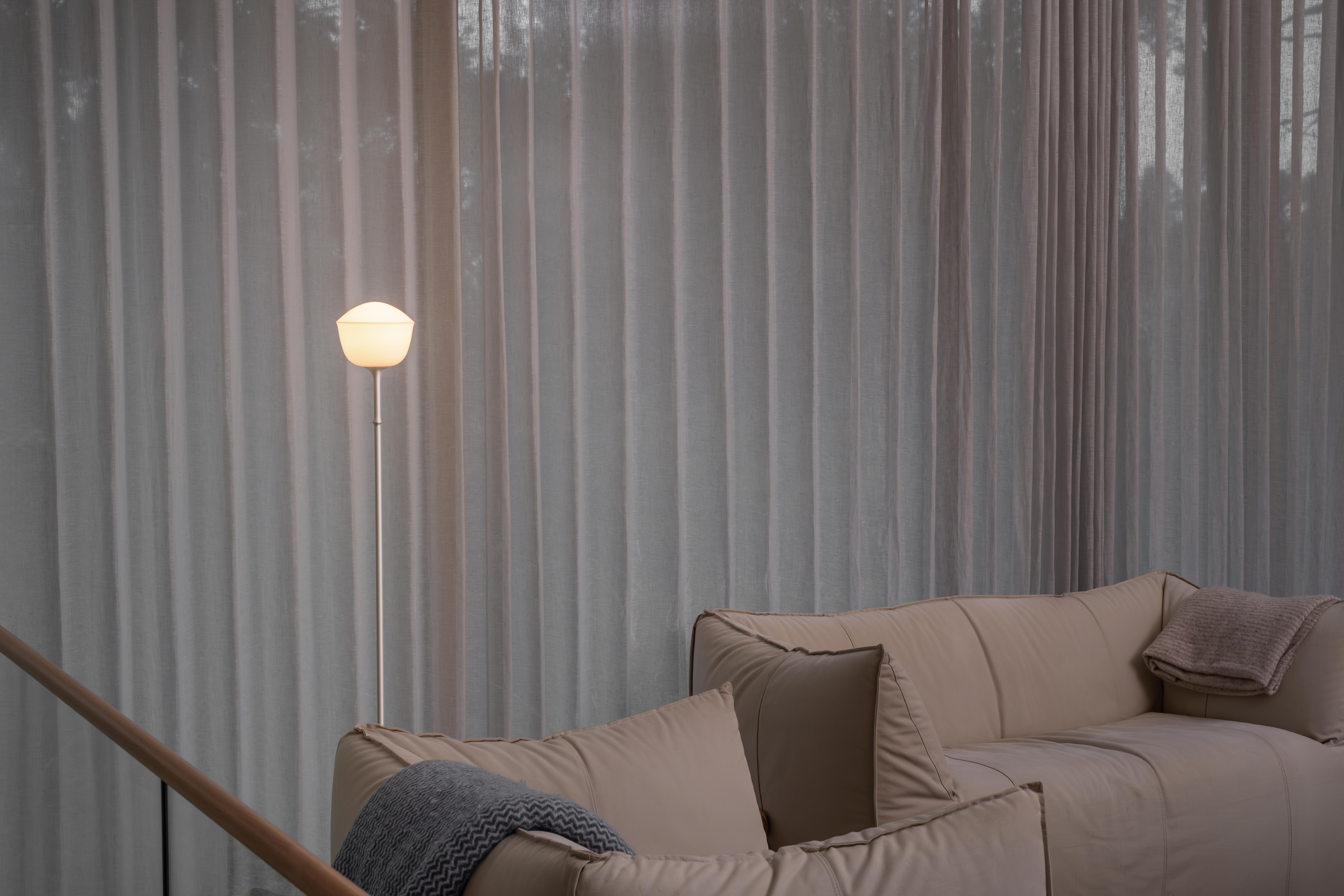 Lampada da terra contemporanea 'Contour' 300, Ardesia di AND in vendita 6