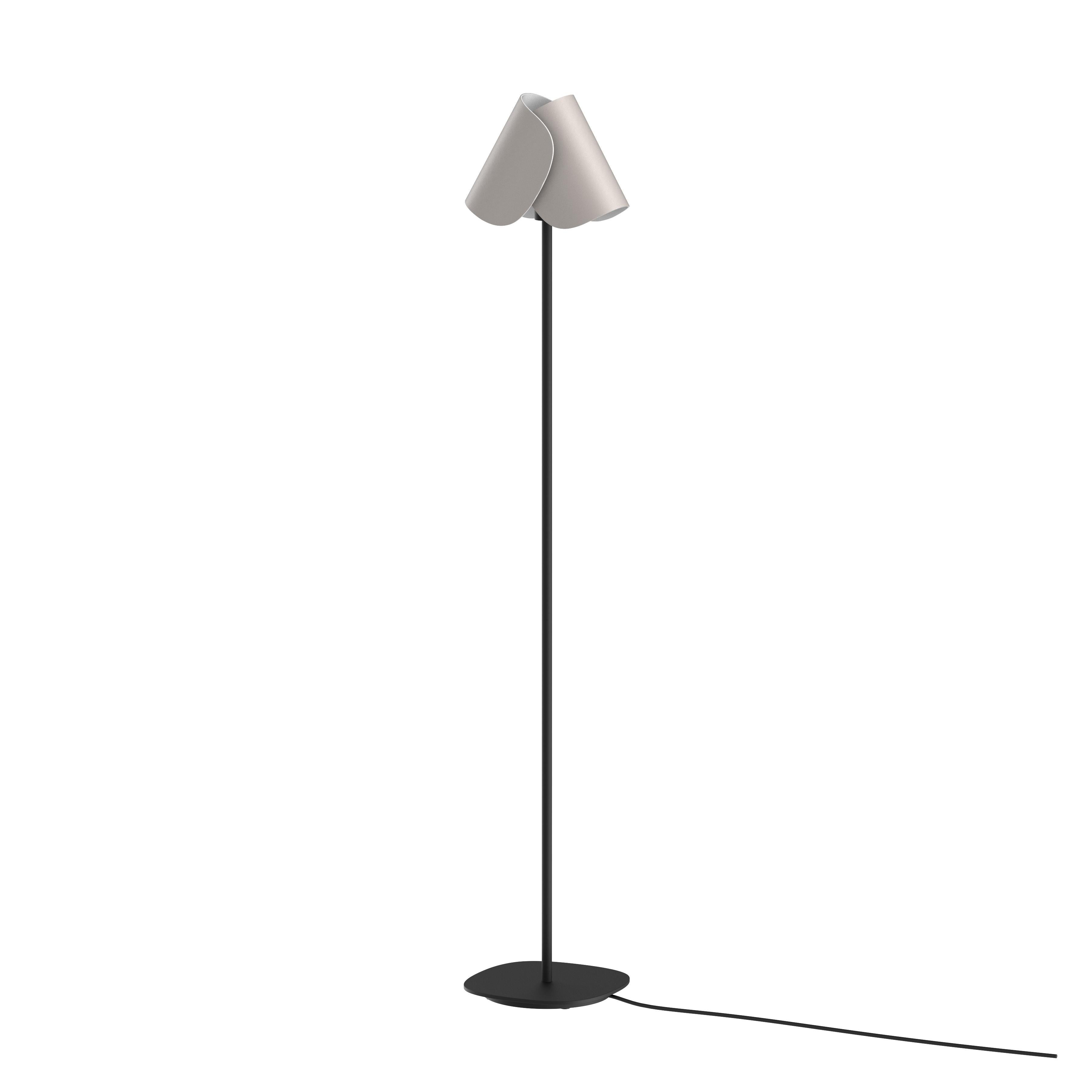 XXIe siècle et contemporain Lampadaire contemporain 'Flip' par Sebastian Herkner X AGO, Greene & Greene en vente