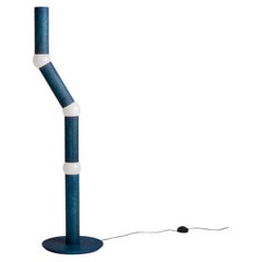 Lampada da terra Contemporary 'Lightbone' di Oblure, Blu