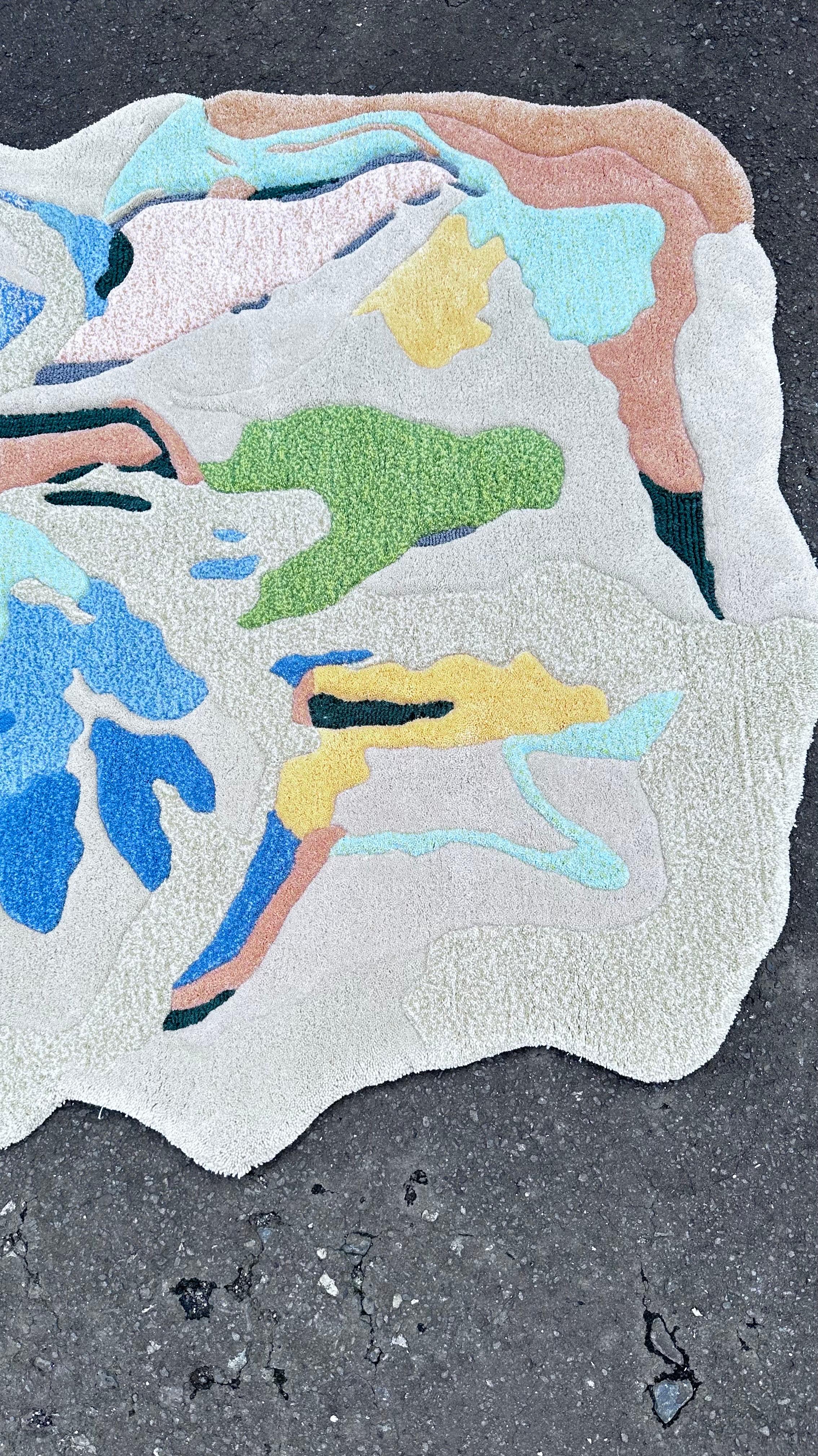 Contemporary Floral Abstract Rug in Pastel Tones – Wool Acrylic Blend For Sale 2