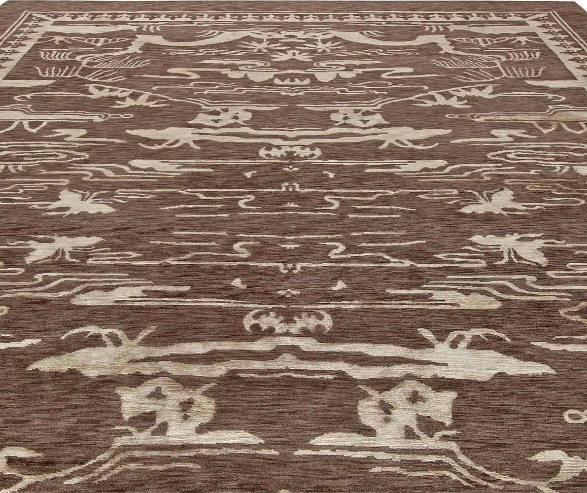 Moderne Tapis en laine contemporain à motifs floraux fait à la main par Doris Leslie Blau en vente