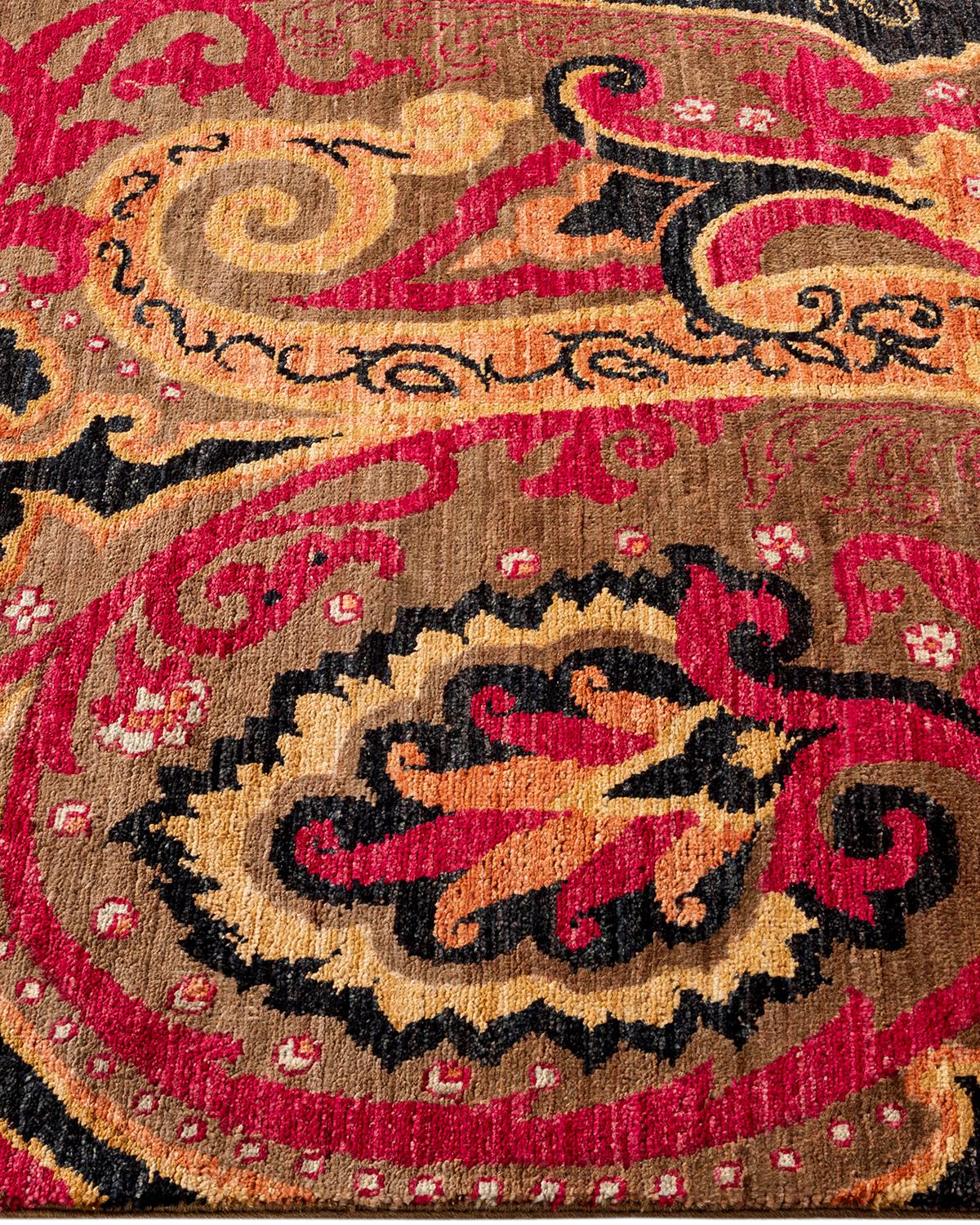 Contemporary Floral Hand Knotted Wool Brown Runner In New Condition For Sale In Norwalk, CT
