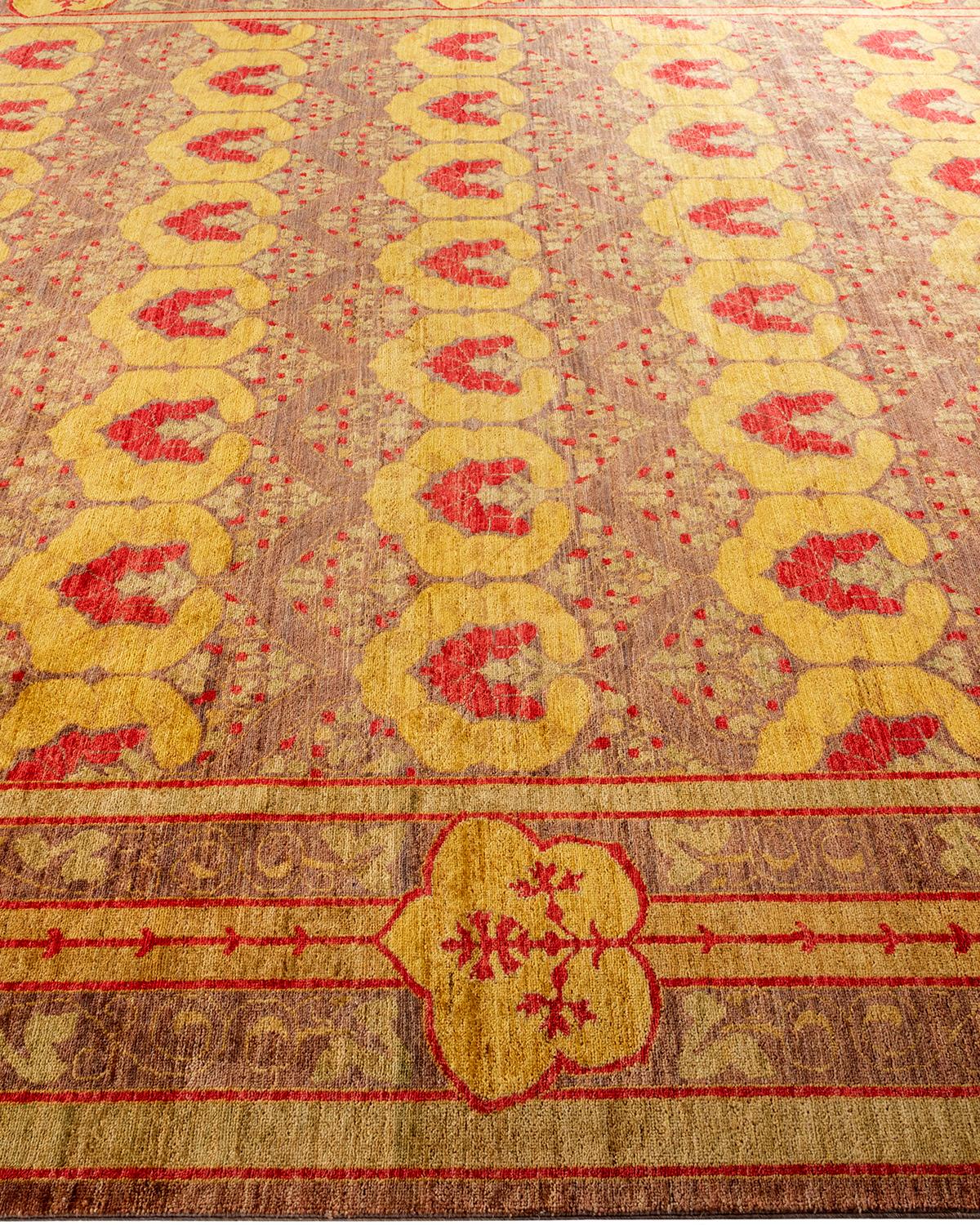 Contemporary Floral Hand Knotted Wool Gray Area Rug In New Condition For Sale In Norwalk, CT