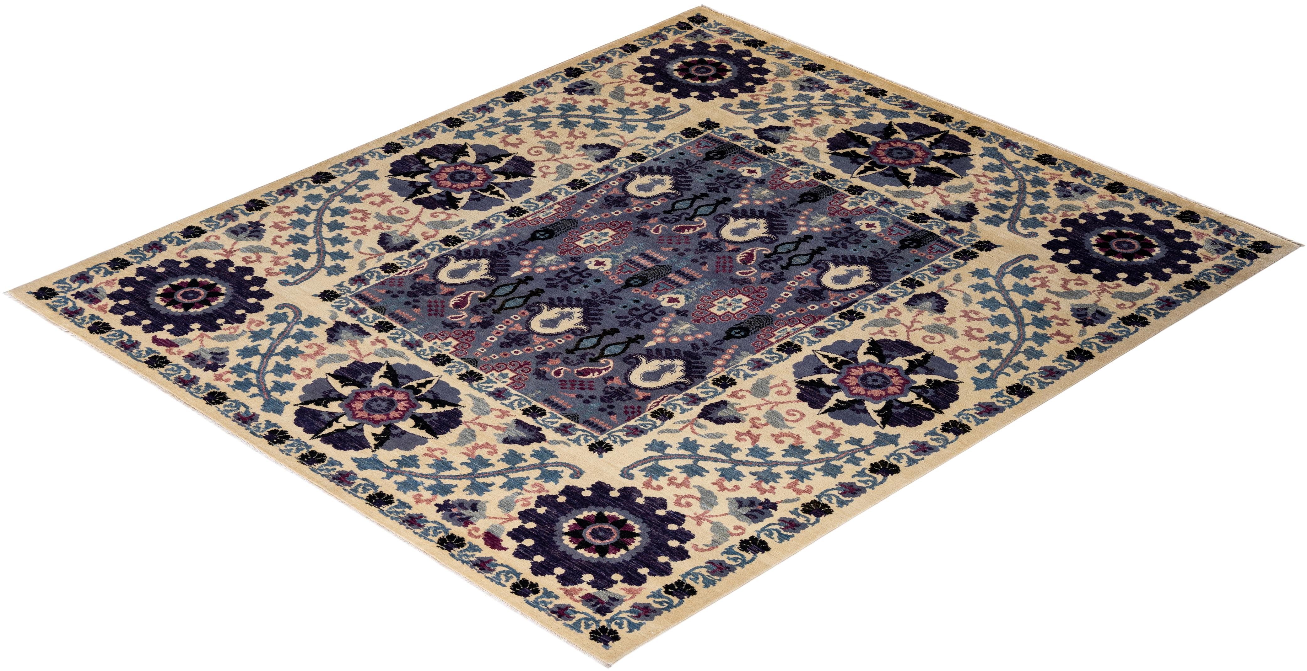 Contemporary Floral Hand Knotted Wool Ivory Area Rug For Sale 4