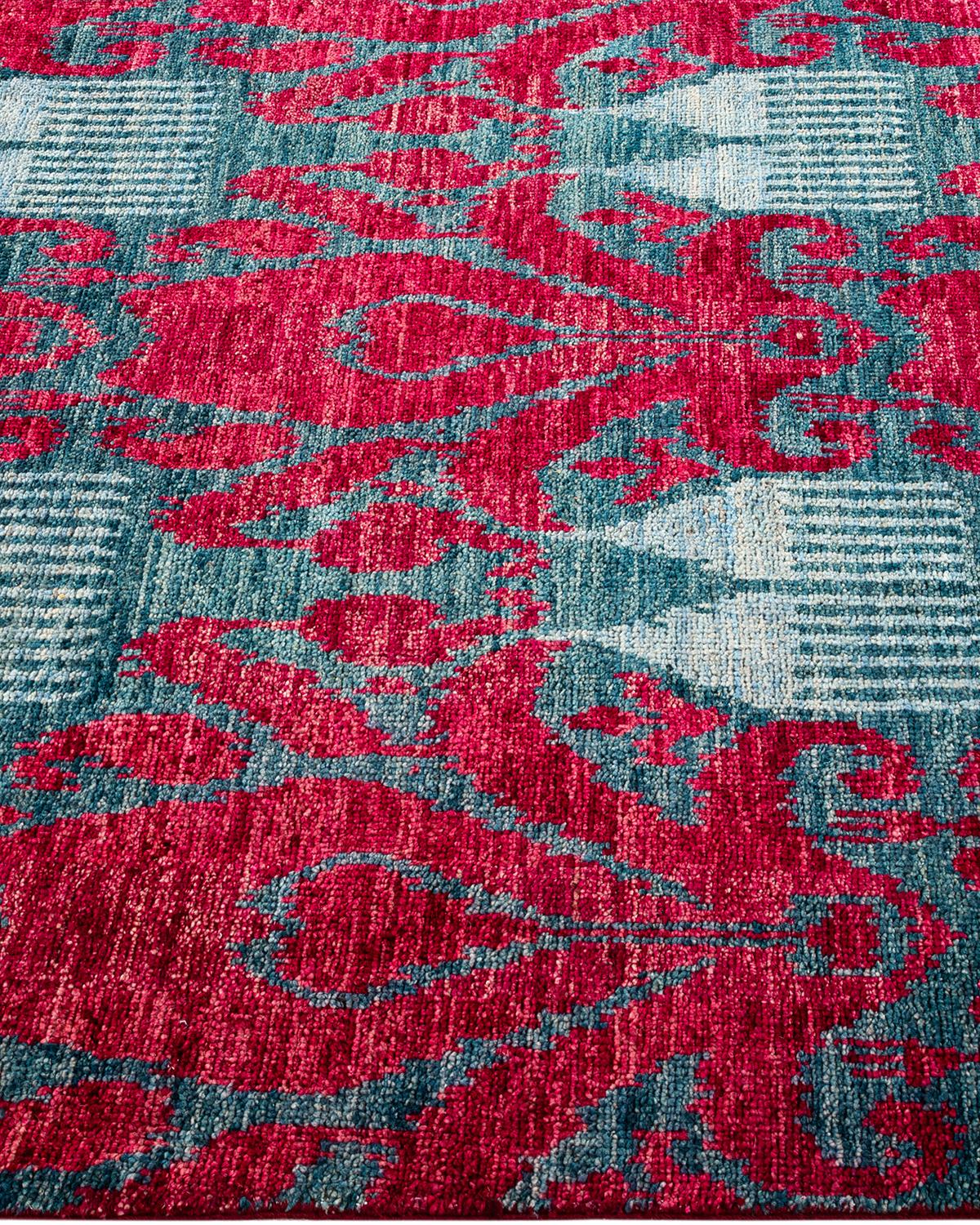 Contemporary Floral Hand Knotted Wool Red Area Rug In New Condition For Sale In Norwalk, CT