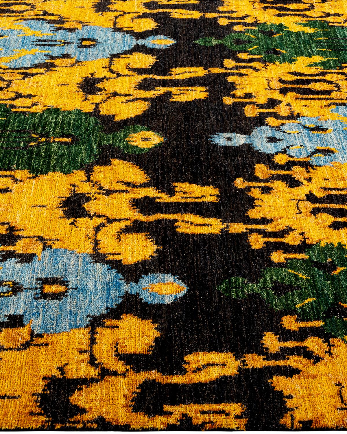 Contemporary Floral Hand Knotted Wool Yellow Area Rug In New Condition For Sale In Norwalk, CT