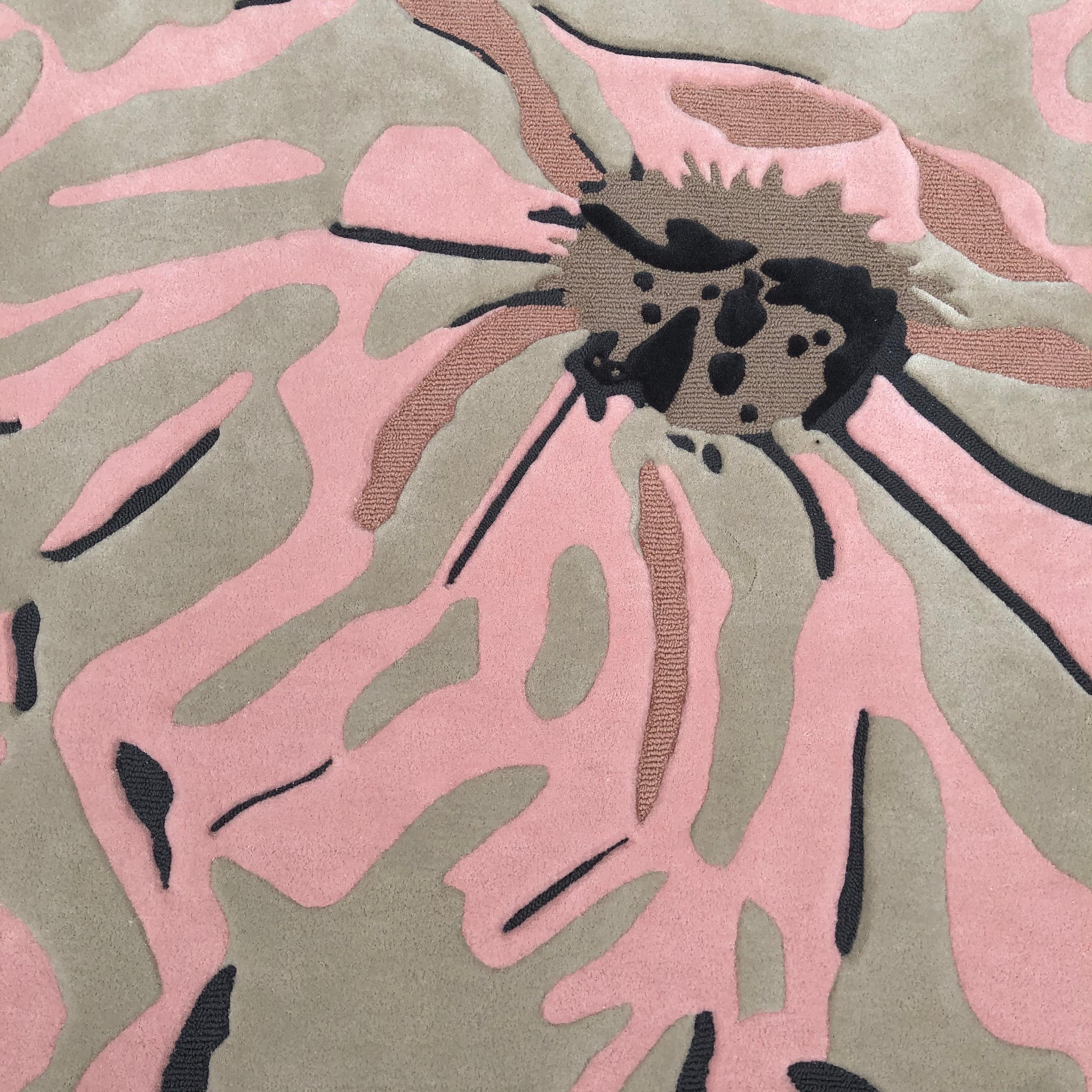 Contemporary Floral Rug – Pink & Grey Organic Bloom, Wool Acrylic Blend For Sale 3