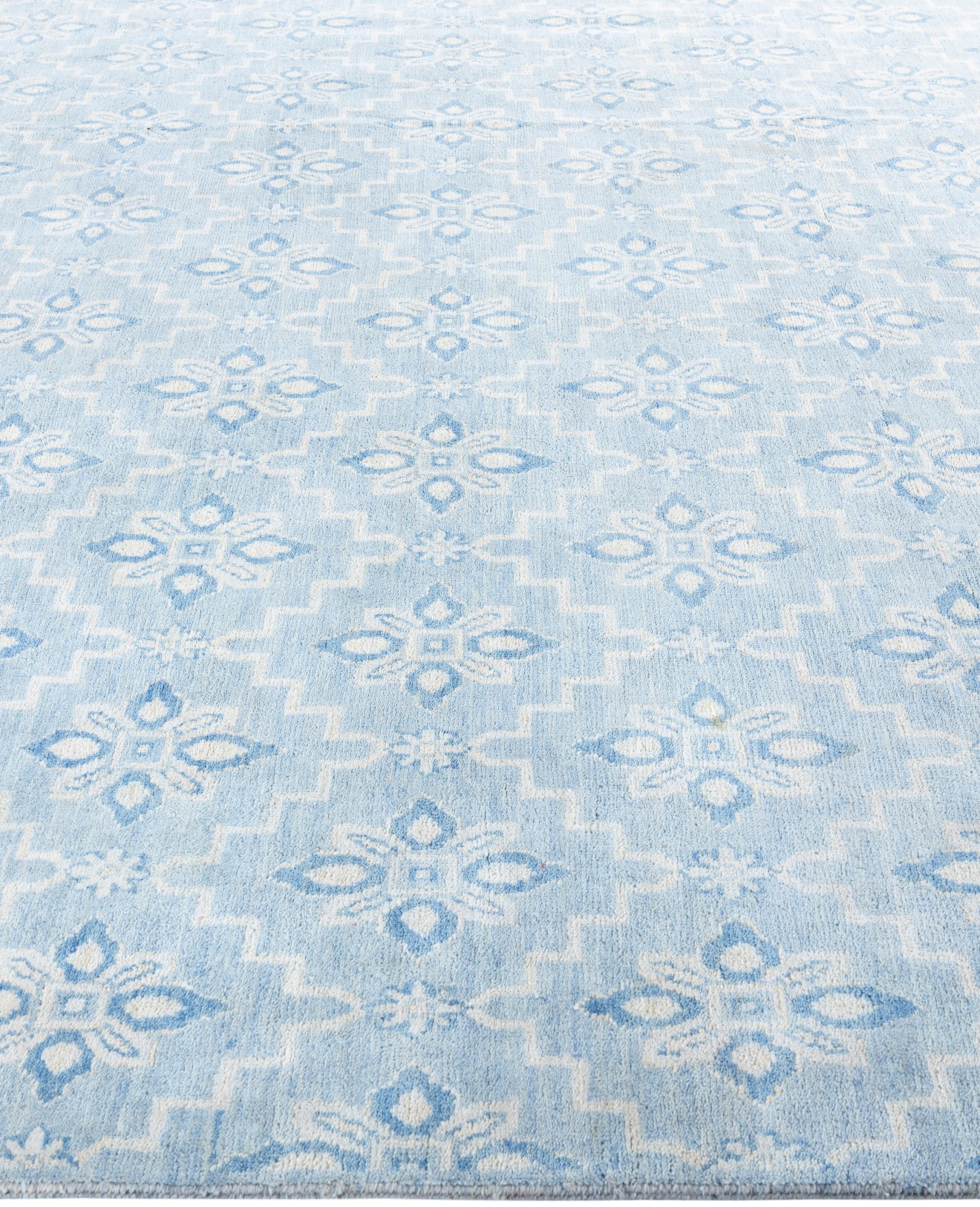 Hand-Knotted Contemporary Floral Wool Hand Knotted Gray Area Rug 7' 10
