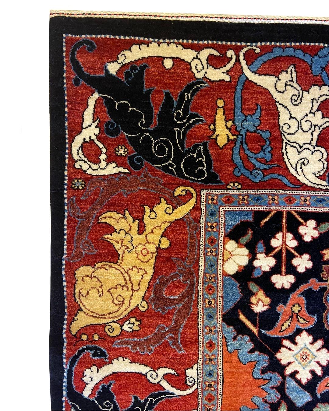 Ce tapis 4' x 6' noué à la main avec des motifs floraux et animaliers présente un mélange magistral de tradition et d'art, apportant des siècles d'héritage de design dans un format contemporain polyvalent. Tissé à la main en laine organique, ce