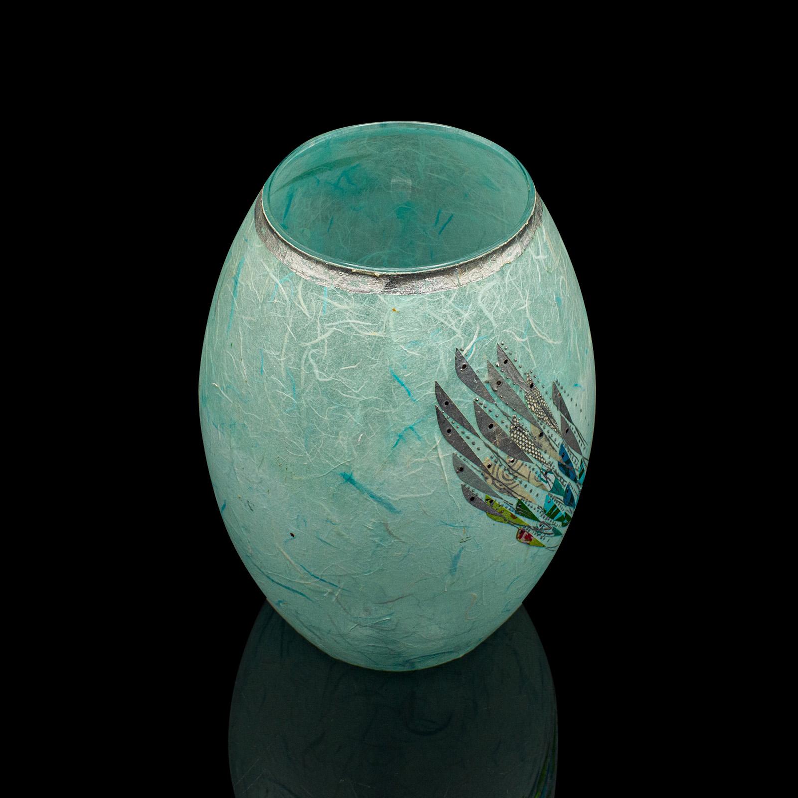 Zeitgenössische Blumenvase, Englisch, Kunstglas, dekorative Baluster-Urne, Display (21. Jahrhundert und zeitgenössisch) im Angebot