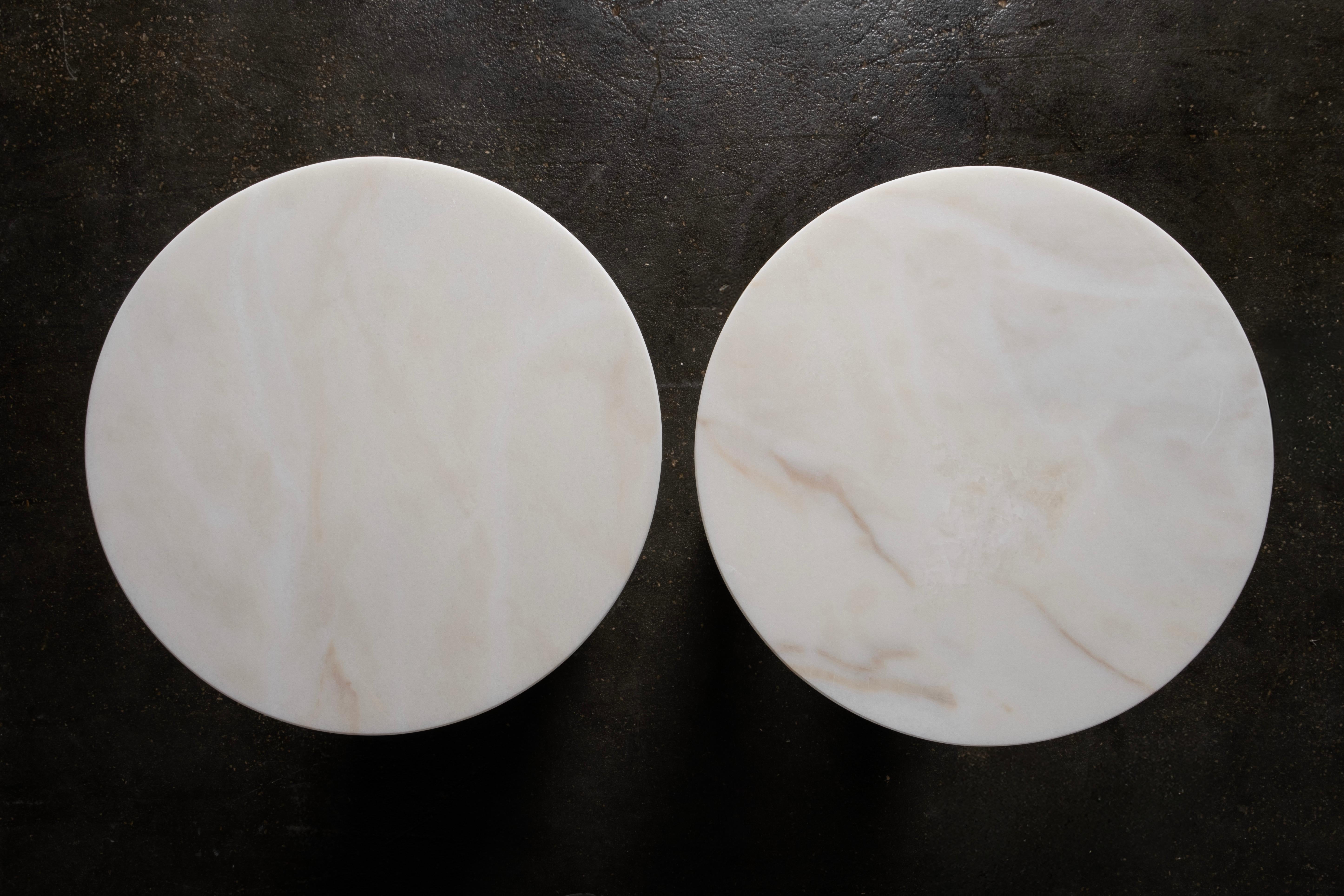 Tavolino Foice Contemporary, Marmo Calacatta, Fatto a mano in Portogallo da Greenapple in vendita 2