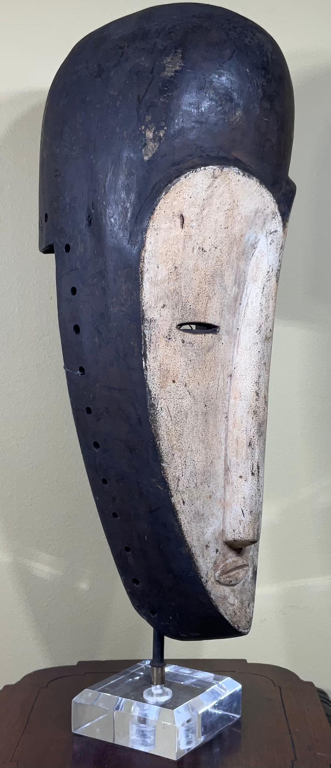 Contemporary Folk Art Style Wood Mask For Sale 2