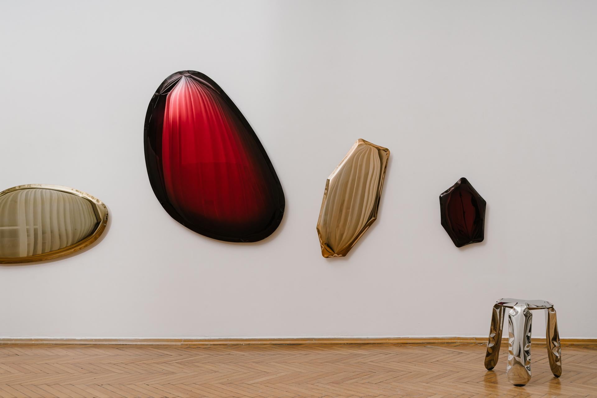Miroir contemporain 'Tafla C2' par Zieta, The Collective Transitions, Dark Matter en vente 1