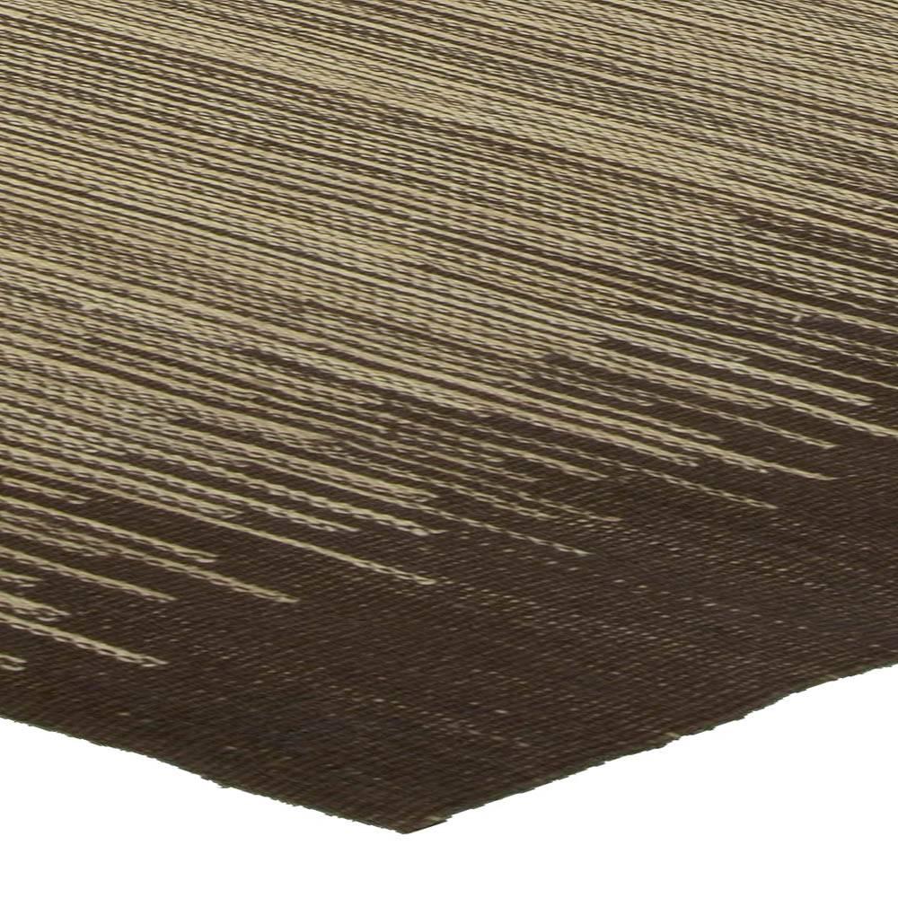 Zeitgenössischer handgefertigter Forel-Teppich aus Wolle in Braun und Beige von Doris Leslie Blau im Angebot 1